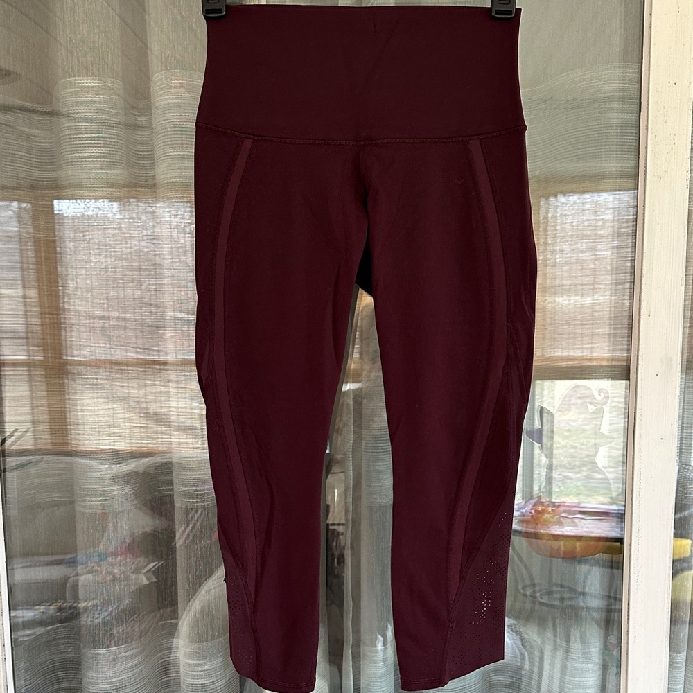 Lululemon Wunder Under Crop Burgundy laser cut High-Waisted Leggings-8